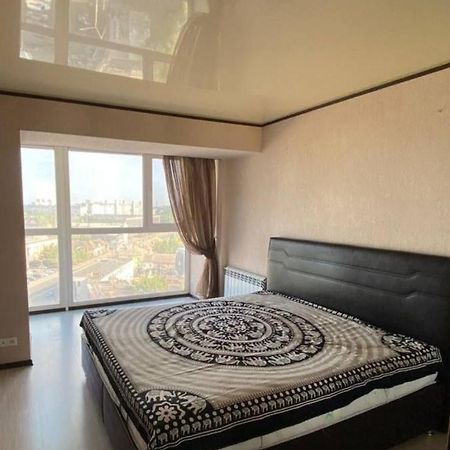 Проспект Мира 35 Апартаменты Kryvyi Rih Exterior foto